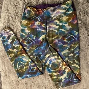 Oiselle Vibrant Purple and White Activewear